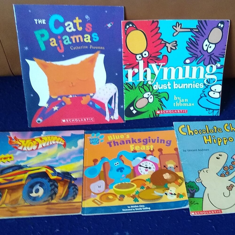 Cat's Pajamas + Hot wheels + Chocolate Hippo +Blue's Thanksgiving Feast x 4